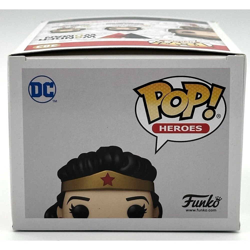 Vaulted Funko POP! #383 Heroes Wonder Woman Golden Age Vinyl Figure - Picture 5 of 6